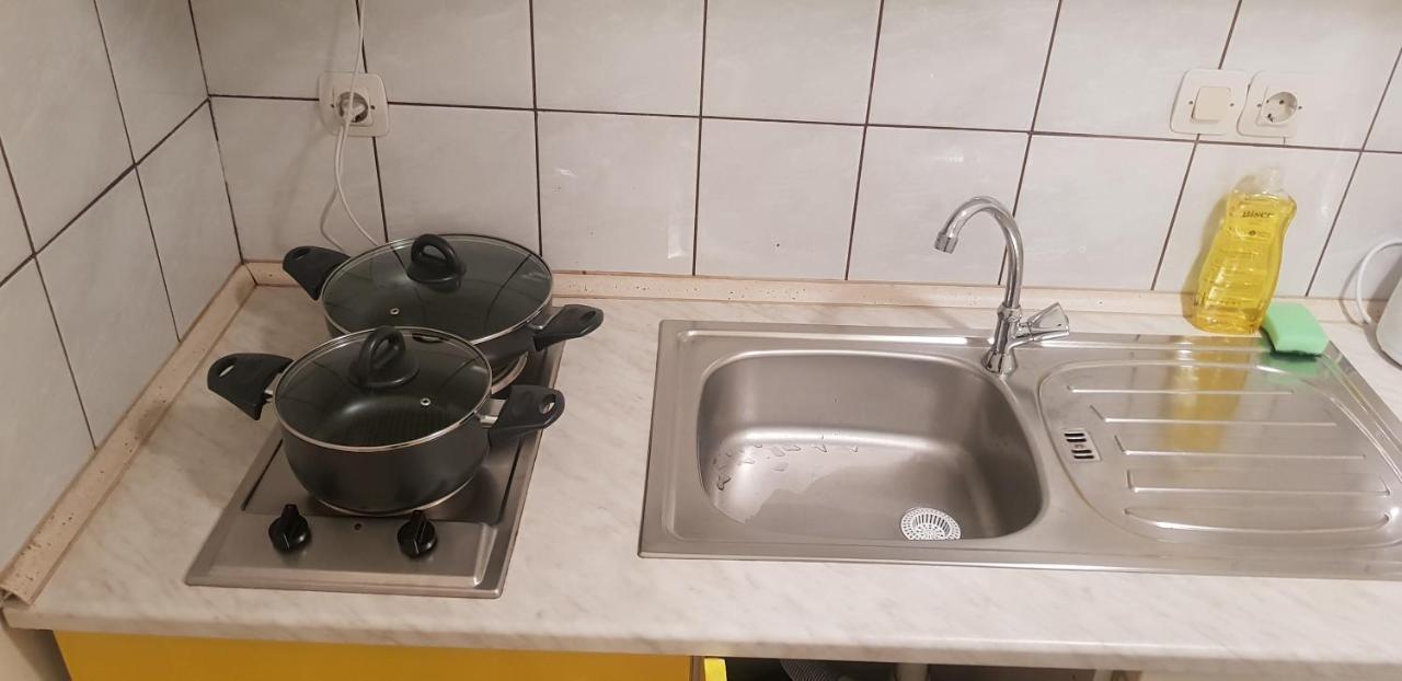 Studio Apartment Kiki For 2, Near Old Town & Beach, Free Wifi ザダル エクステリア 写真